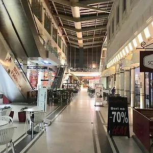 Dionis Tirana